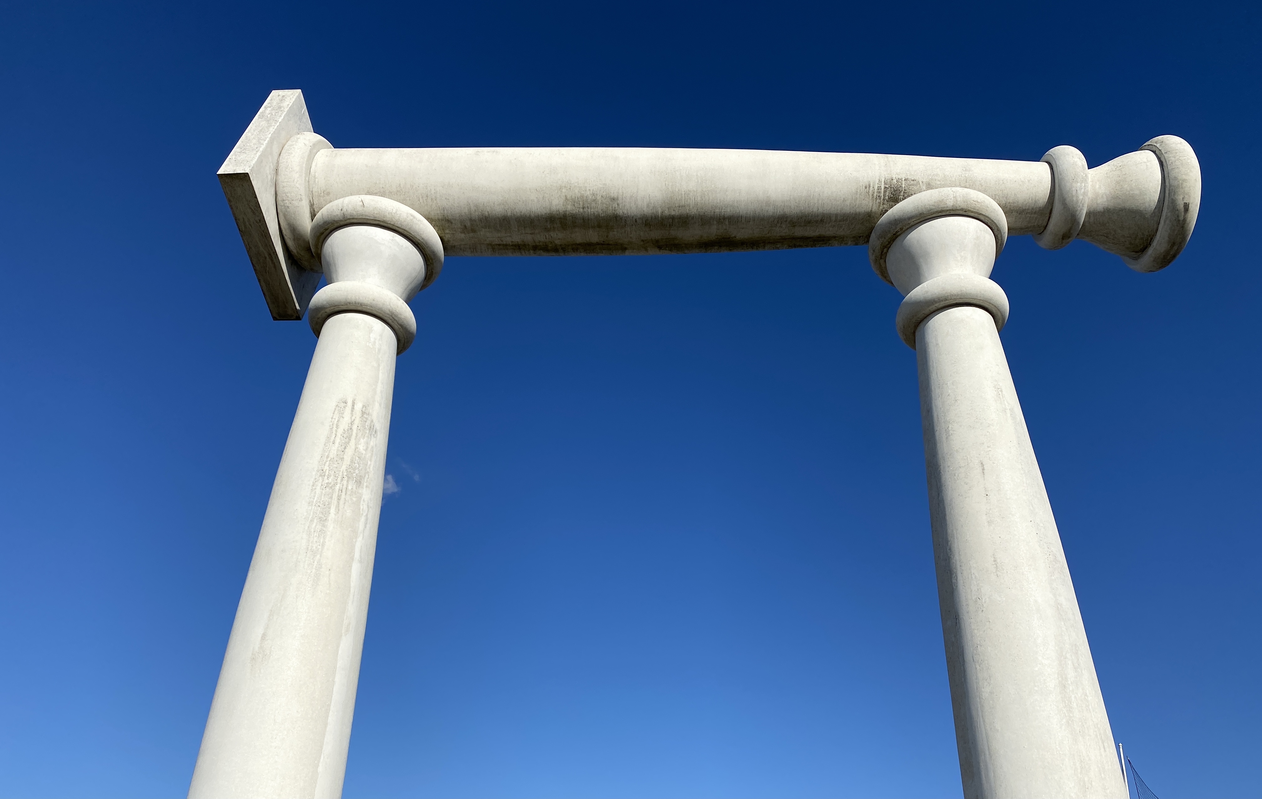 De Tre Søjler af Sven Dalsgaard