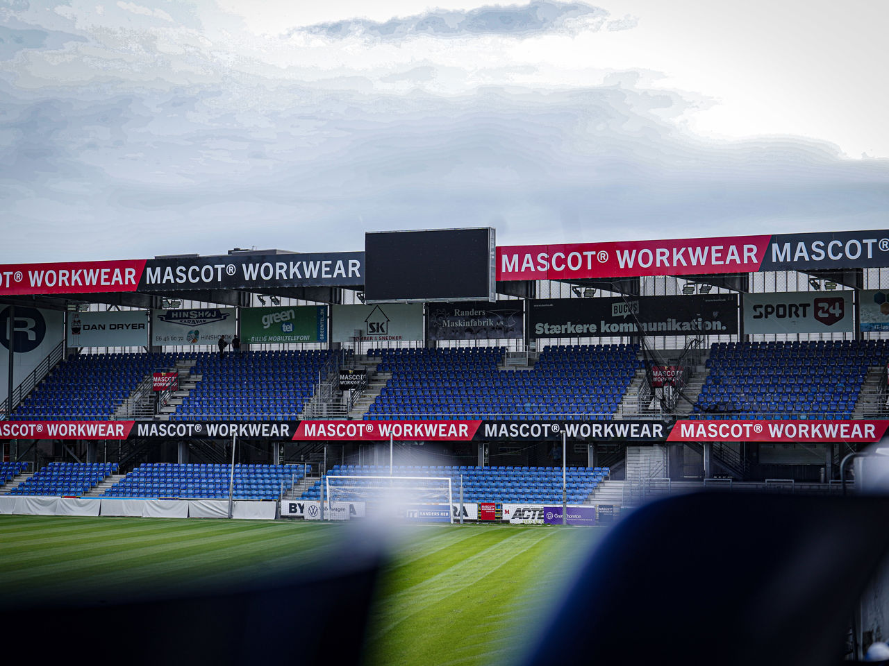 Mascot Tribunens øvre del er lukket fra 19. oktober 2026